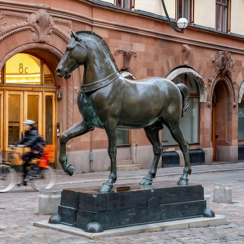 Bronze Realistic Horse Sculpture