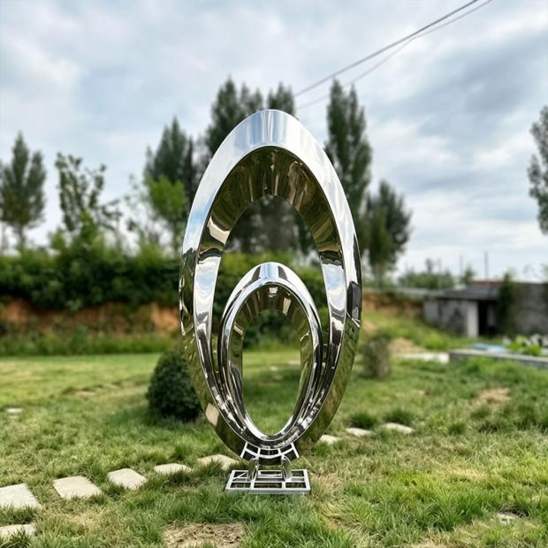 Mirror-Polished Double-Ring Stainless Steel Sculpture