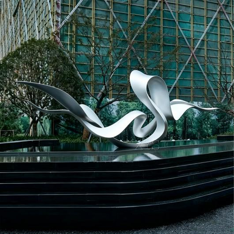 Streamlined Ribbon Stainless Steel Water-Feature Sculpture